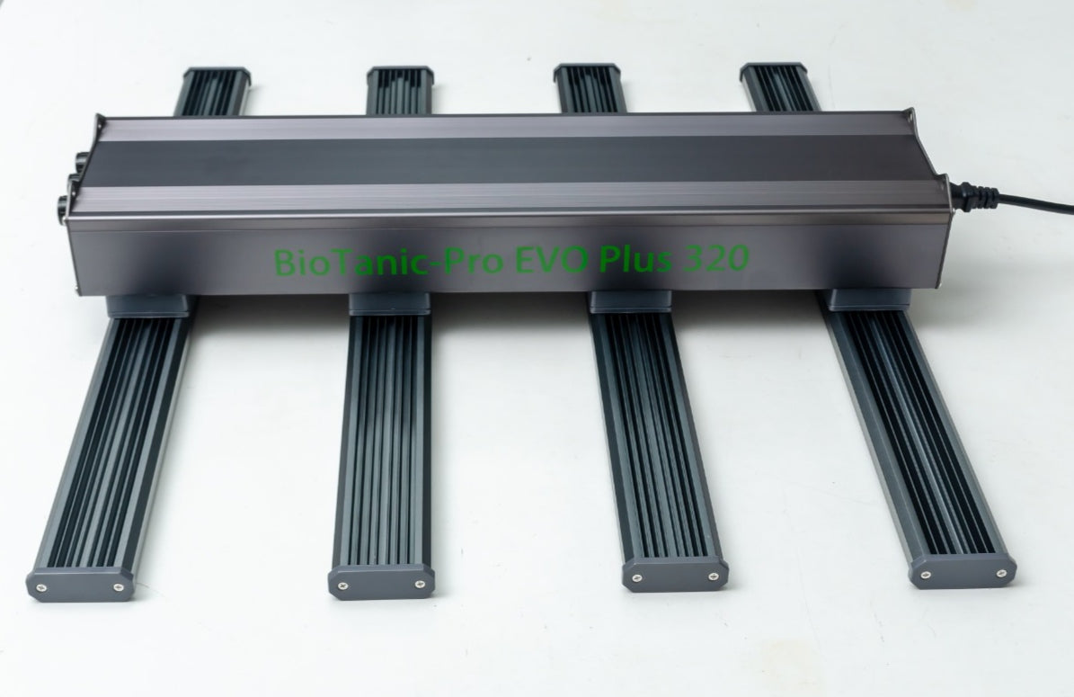 BioTanic-Pro EVO Plus 320 Speziell für die Medizinische Herstellung Entwickelt, 3 Kanal für jede Phase der Pflanze das Perfekte Spektrum,  komplett Ausgerüstet mit echten Samsung 301H EVO 3.1μmol/J Maße 60cm x 60cm