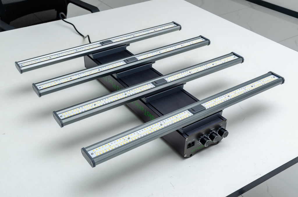 BioTanic-Pro EVO Plus 320 Speziell für die Medizinische Herstellung Entwickelt, 3 Kanal für jede Phase der Pflanze das Perfekte Spektrum,  komplett Ausgerüstet mit echten Samsung 301H EVO 3.1μmol/J Maße 60cm x 60cm